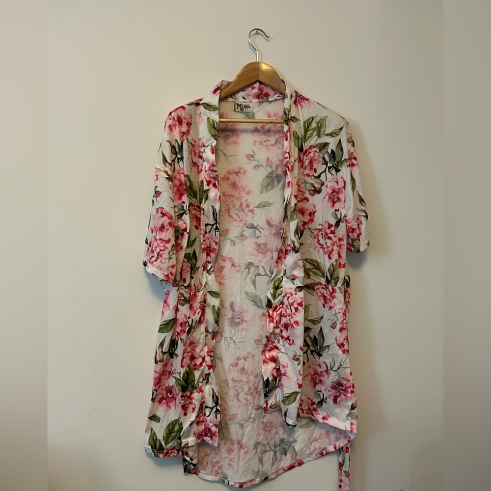 FINAL SALE PRICE 🌸MuMu Floral Robe